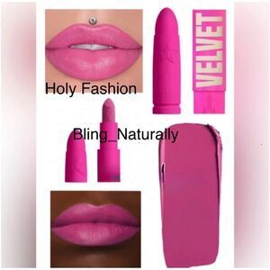 Jeffree Star Holy Fashion Velvet Trap Lipstick